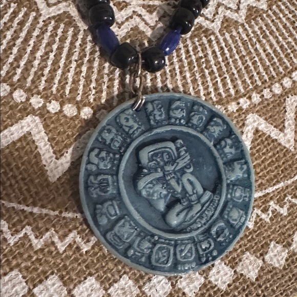 Necklace Mayan Motif with homemade chain of beads - Picture 4 of 5